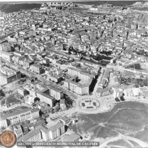 Vista aérea de Cáceres en 1960