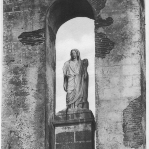 Diosa Ceres encima de la Torre de Bujaco