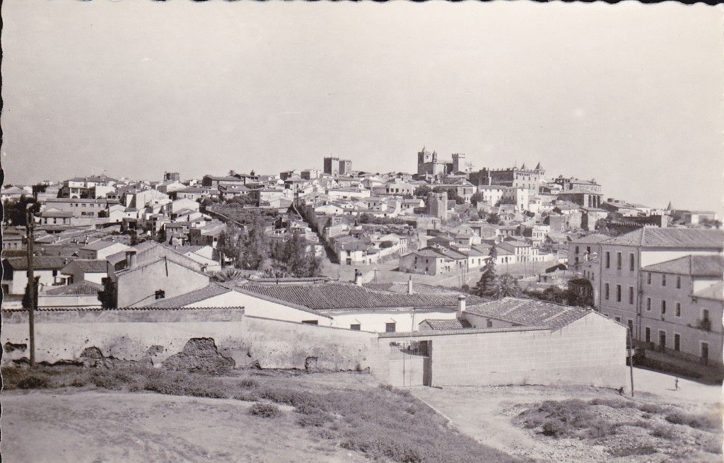 Vista de Cáceres desde «El Rodeo»