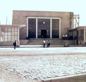 Antigua estación de autobuses en Gil Cordero
