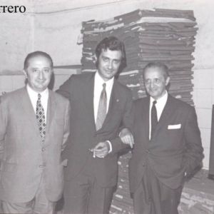 Antiguo director del diario Extremadura con dos colaboradores