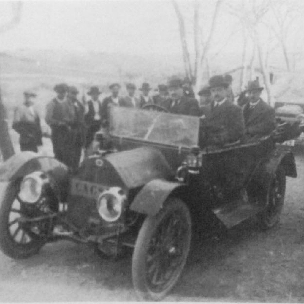 Primeros vehículos de Cáceres