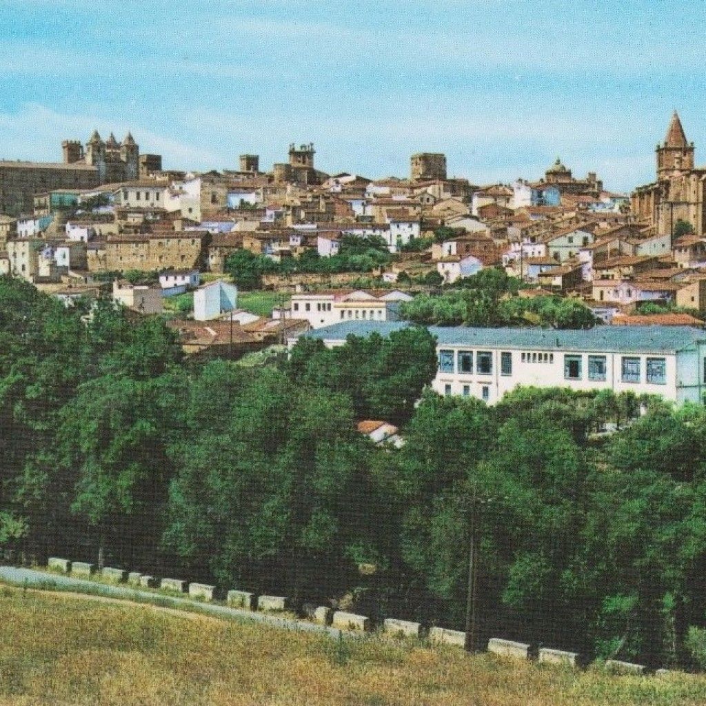 Vista parcial de Cáceres desde el Cerro de la Butrera