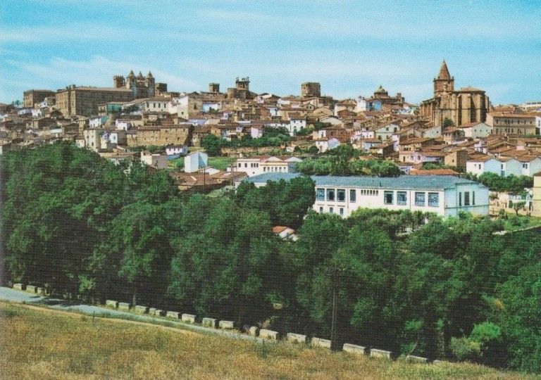 Vista parcial de Cáceres desde el Cerro de la Butrera