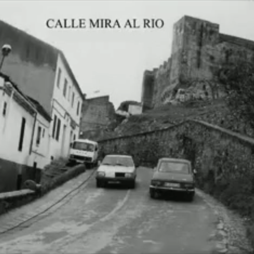 Calle Miralrío