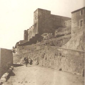 Murallas y torreones del Alcázar