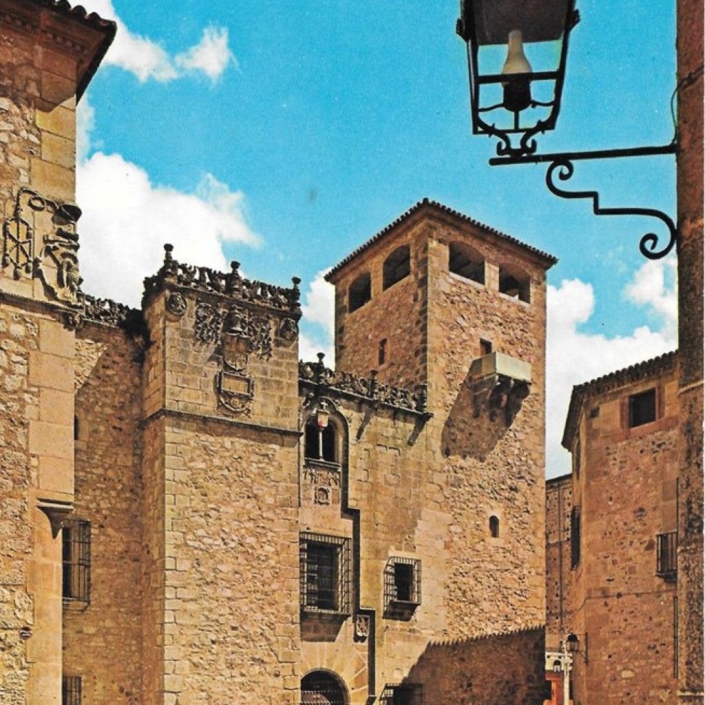 Palacio de los Golfines de Abajo