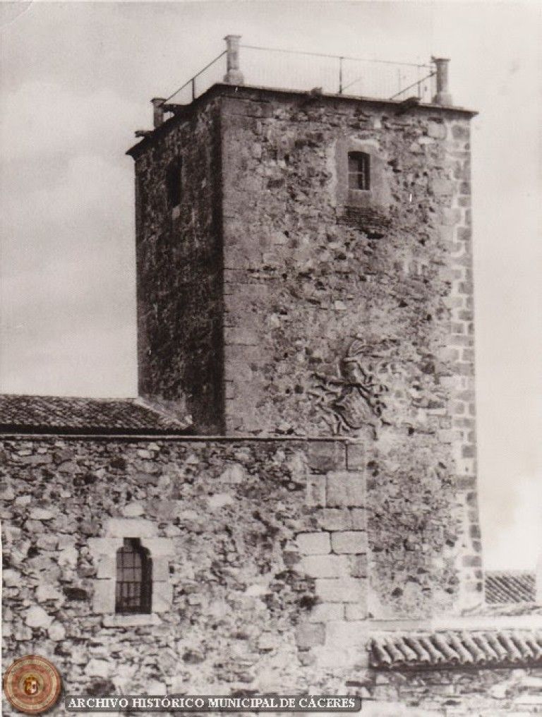 Torre del Palacio de los Golfines de Arriba