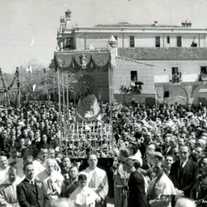Virgen de la Montaña en la Cruz de los Caídos.