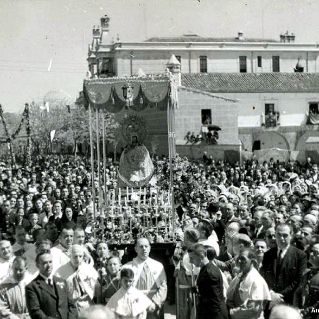Virgen de la Montaña en la Cruz de los Caídos