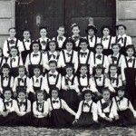 Foto oficial de las alumnas del Sagrado Corazón de Jesús curso 1947