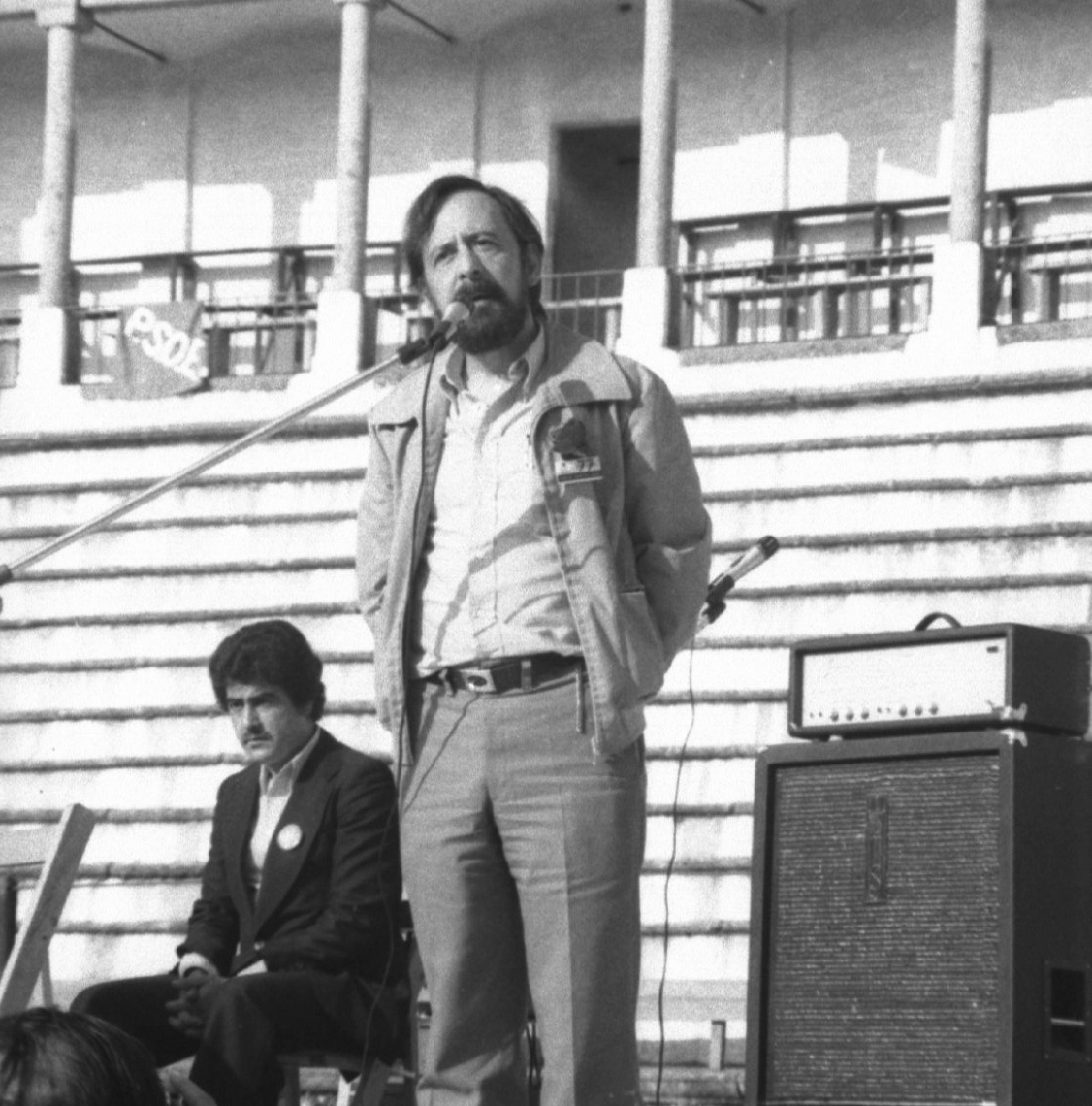 1977 Abril Mitin del Psoe 25