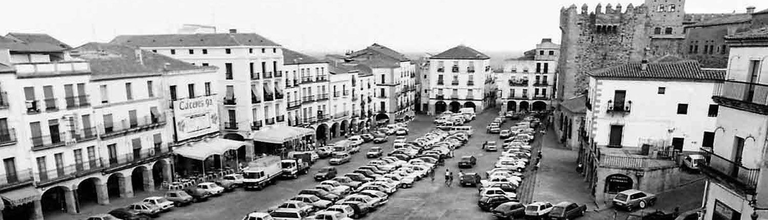 Plaza Mayor de Cáceres en 1992