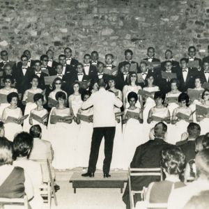 1966 - El Orfeón Cacereño en la Plaza de San Jorge