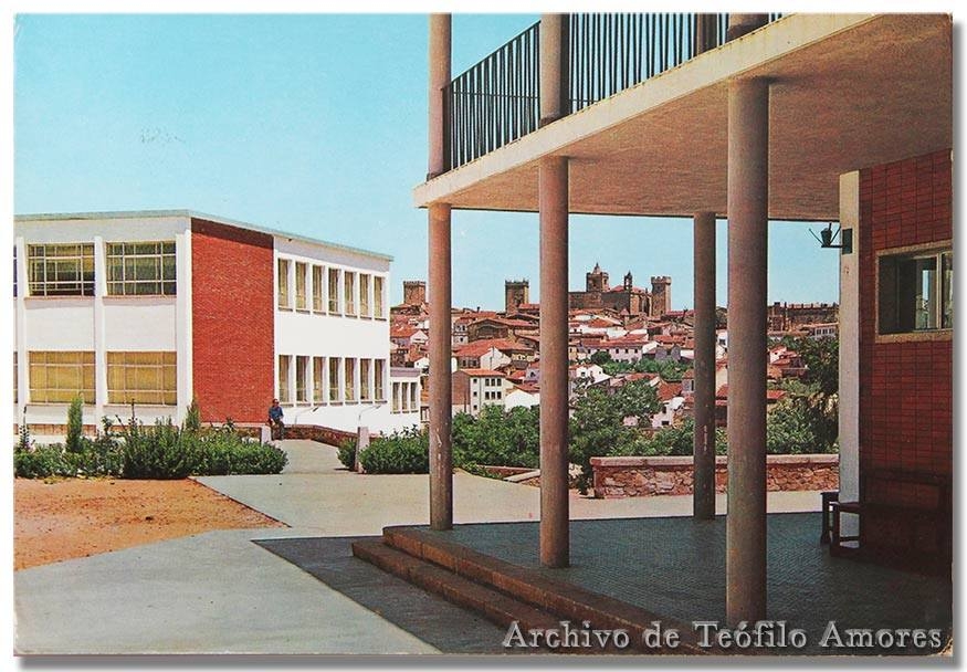 Postal del IES "El Brocense" Postal del IES "El Brocense"