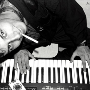 Tomy y su teclado