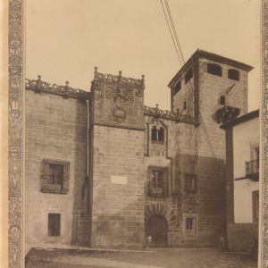 Palacio de los Golfines de Abajo de Cáceres