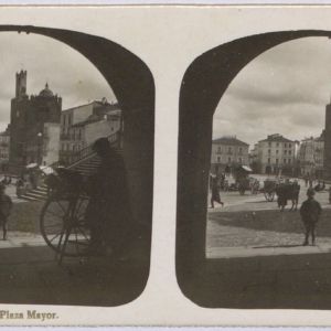 Vista parcial estereoscópica de la Plaza Mayor de Cáceres