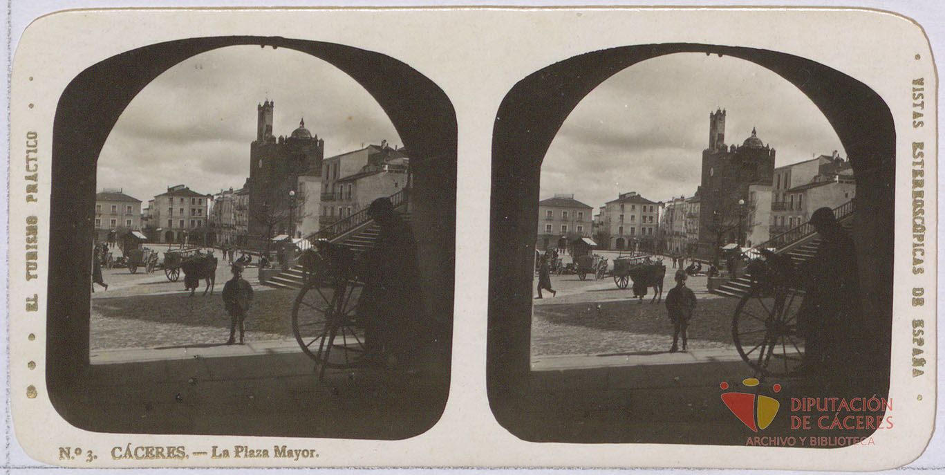 Vista parcial estereoscópica de la Plaza Mayor de Cáceres