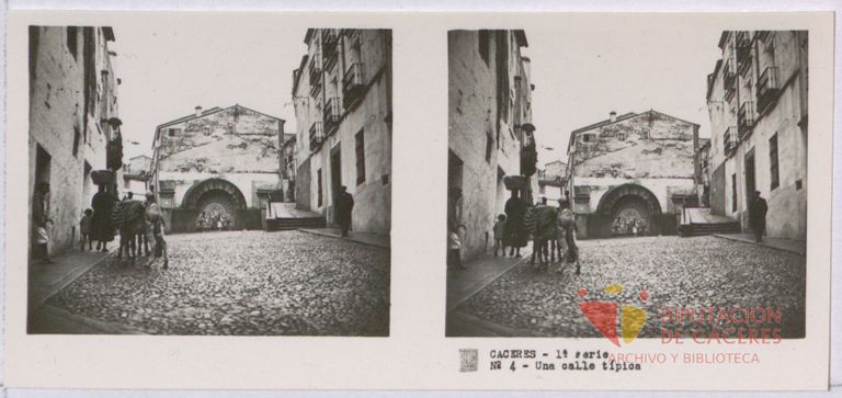 Fotografías estereoscópicas de Cáceres: Una calle típica
