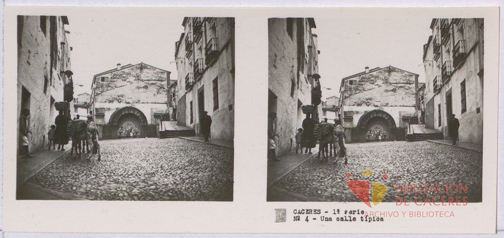 Fotografías estereoscópicas de Cáceres: Una calle típica
