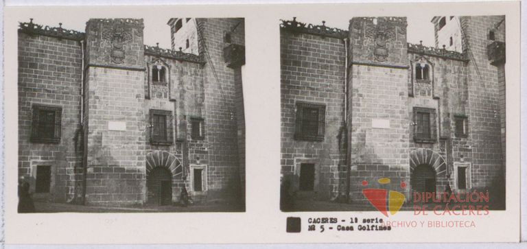 Fotografías estereoscópicas de Cáceres: Palacio de los Golfines de Abajo
