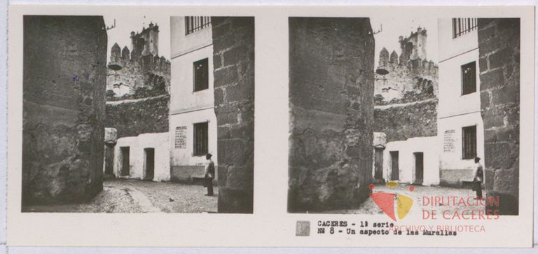Fotografías estereoscópicas de Cáceres: Un aspecto de las Murallas