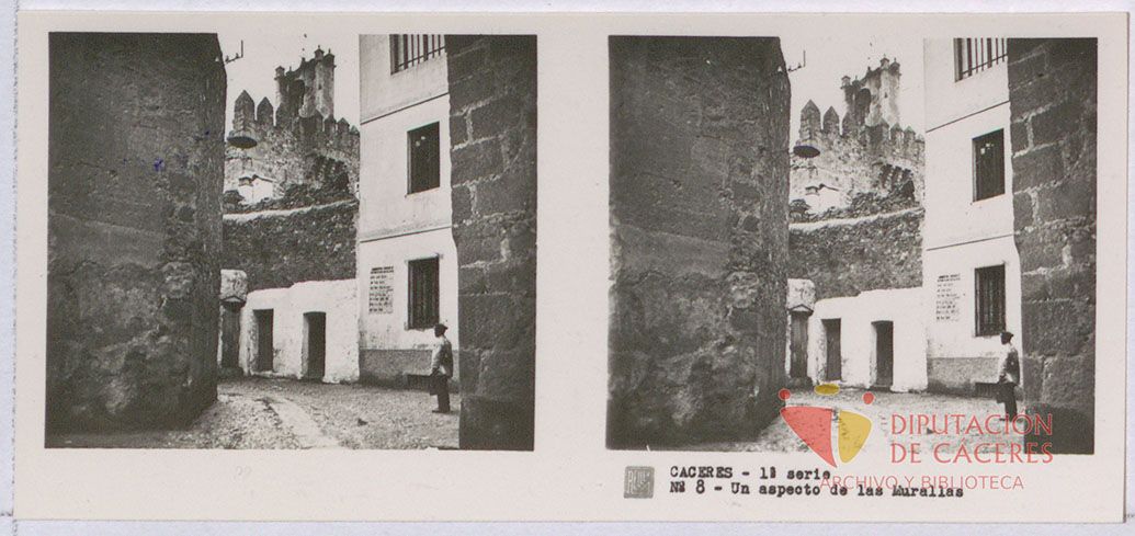 Fotografías estereoscópicas de Cáceres: Un aspecto de las Murallas