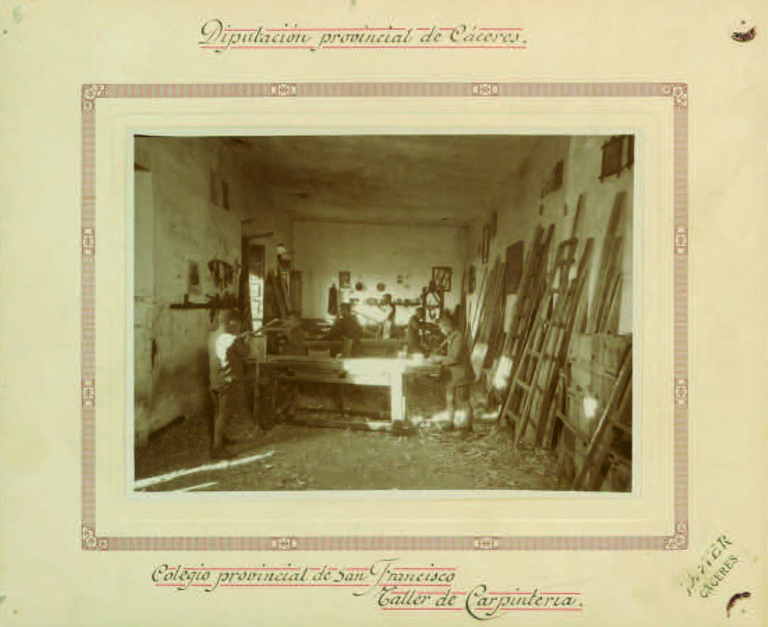 Talleres de Carpintería. Colegio provincial de San Francisco