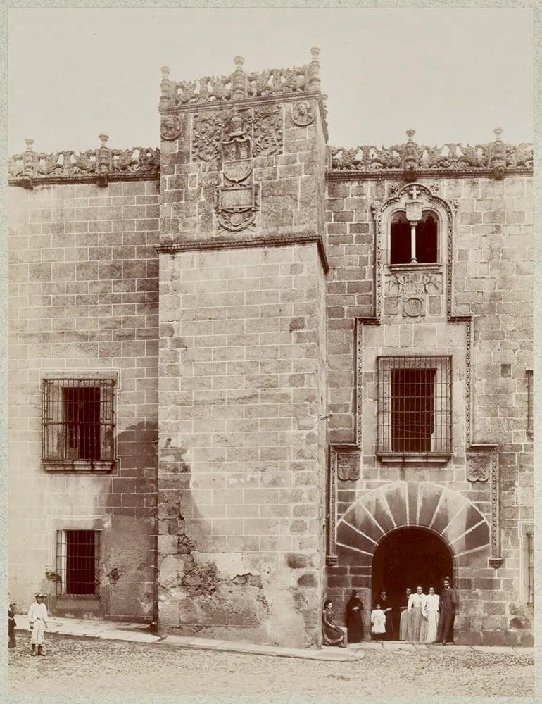 Palacio de los Golfines de Abajo