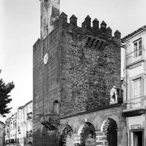 Torre Bujaco y Ermita de La Paz
