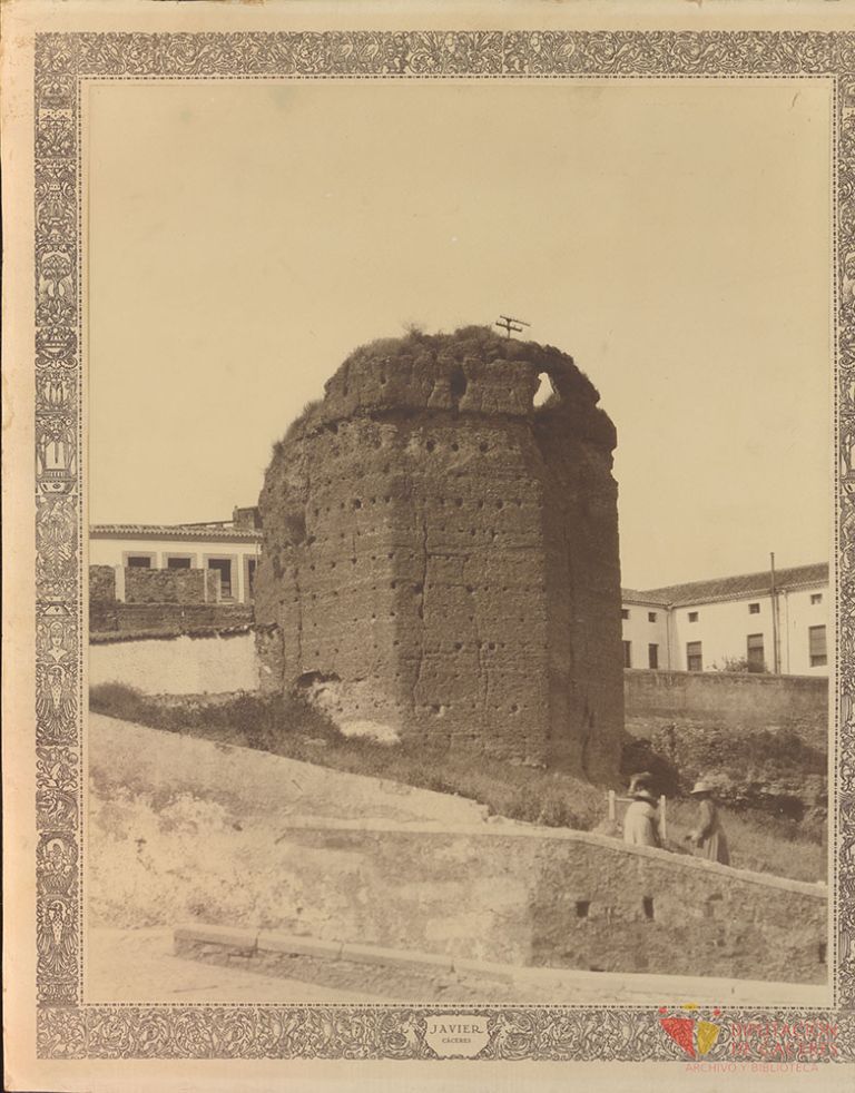 Torre Mochada de Cáceres