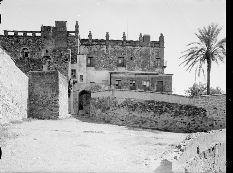 Traseras del Palacio de las Veletas