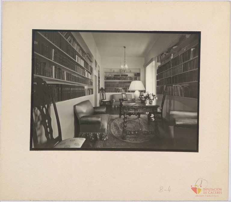 Casa Pedrilla de Cáceres: Biblioteca