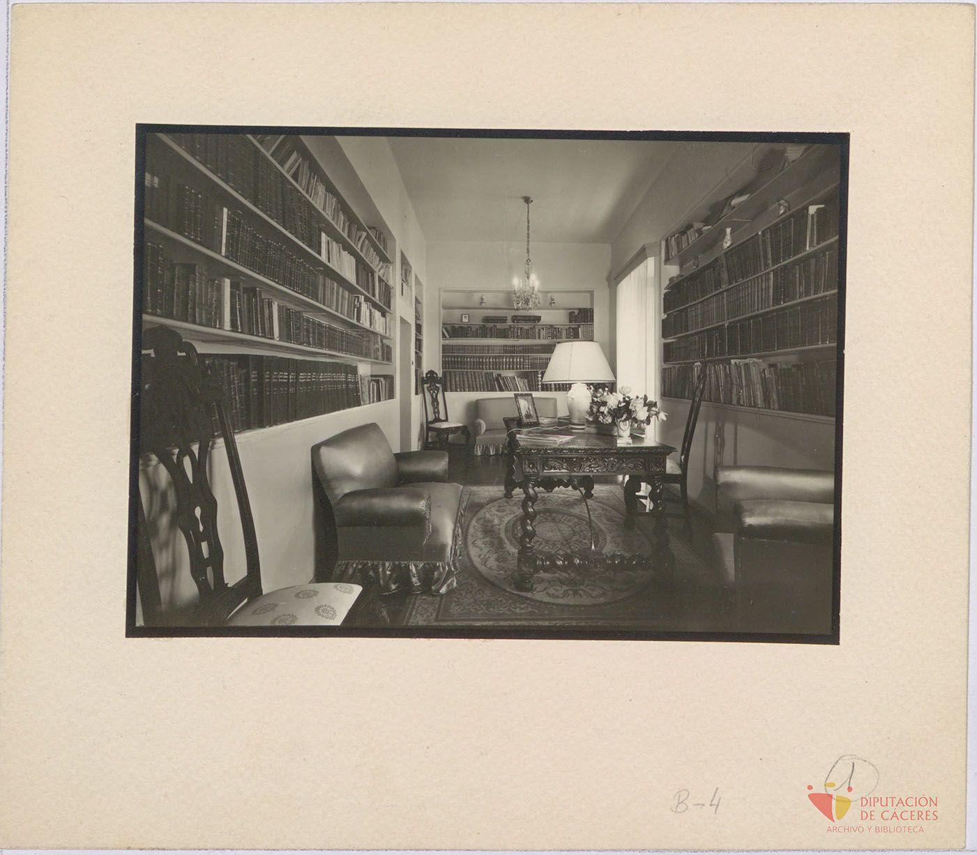 Casa Pedrilla de Cáceres: Biblioteca