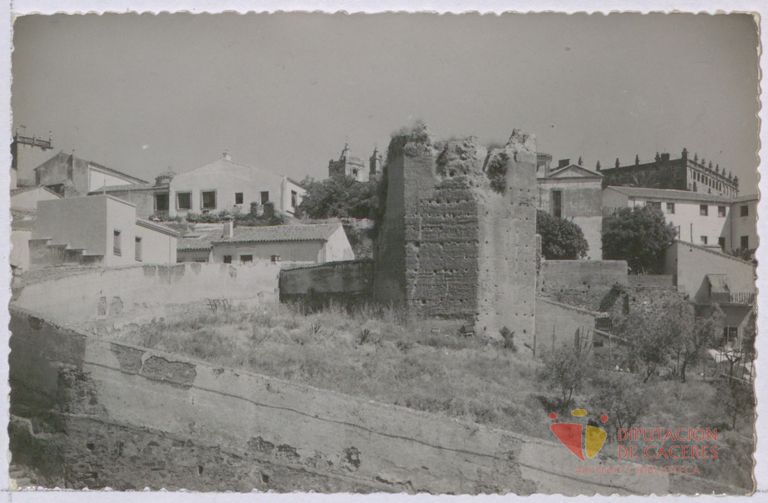 Torre Mochada de Cáceres