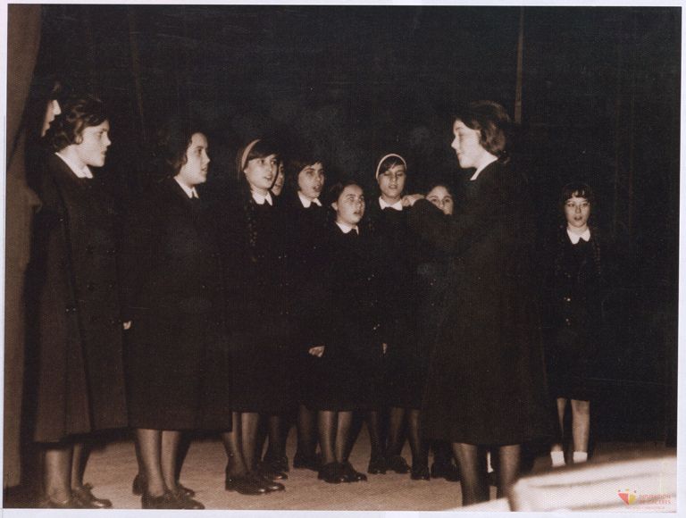 Alumnas del Colegio Provincial de la Inmaculada de Cáceres