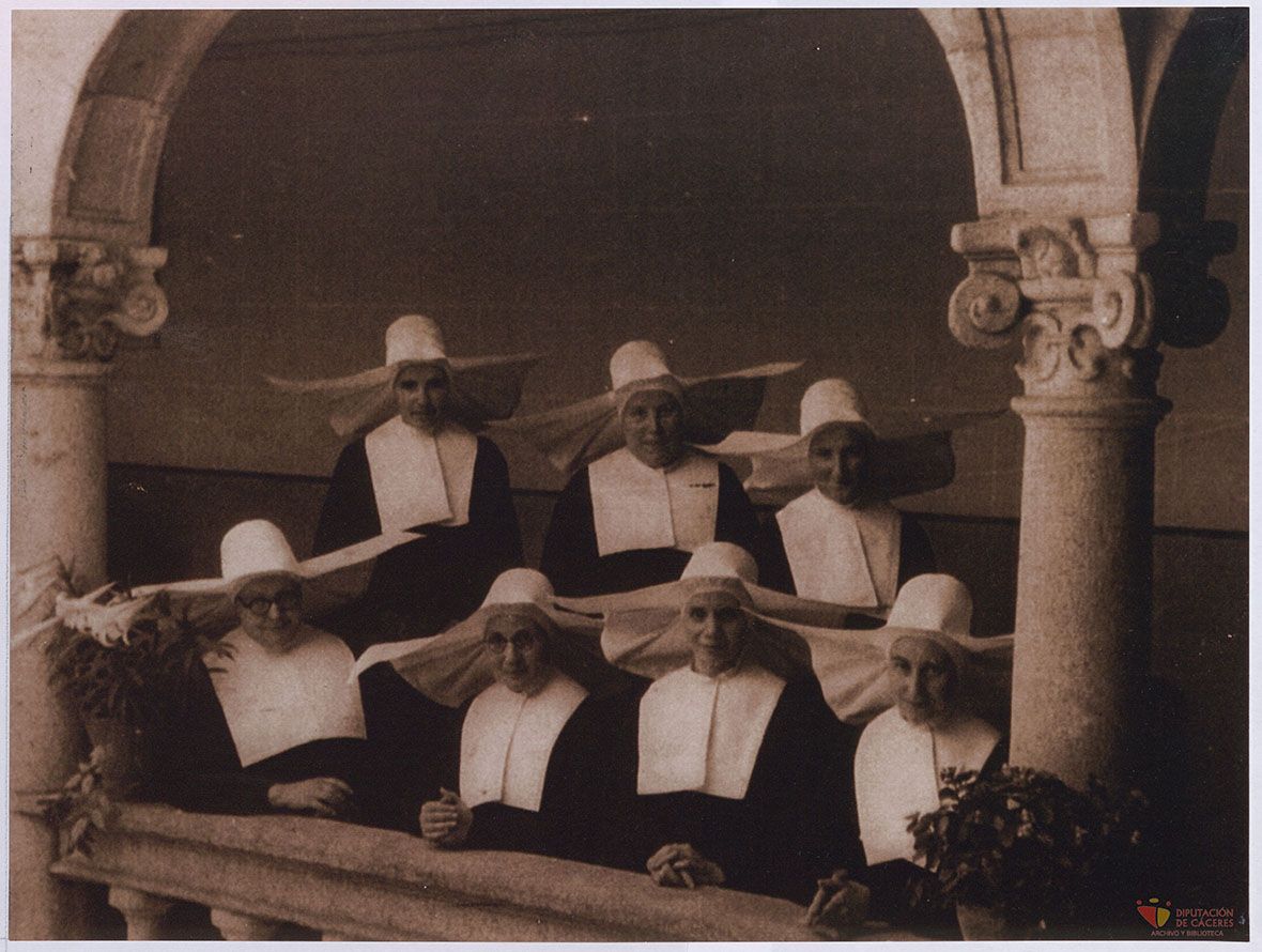 Hijas de la Caridad en el Colegio Provincial de la Inmaculada de Cáceres