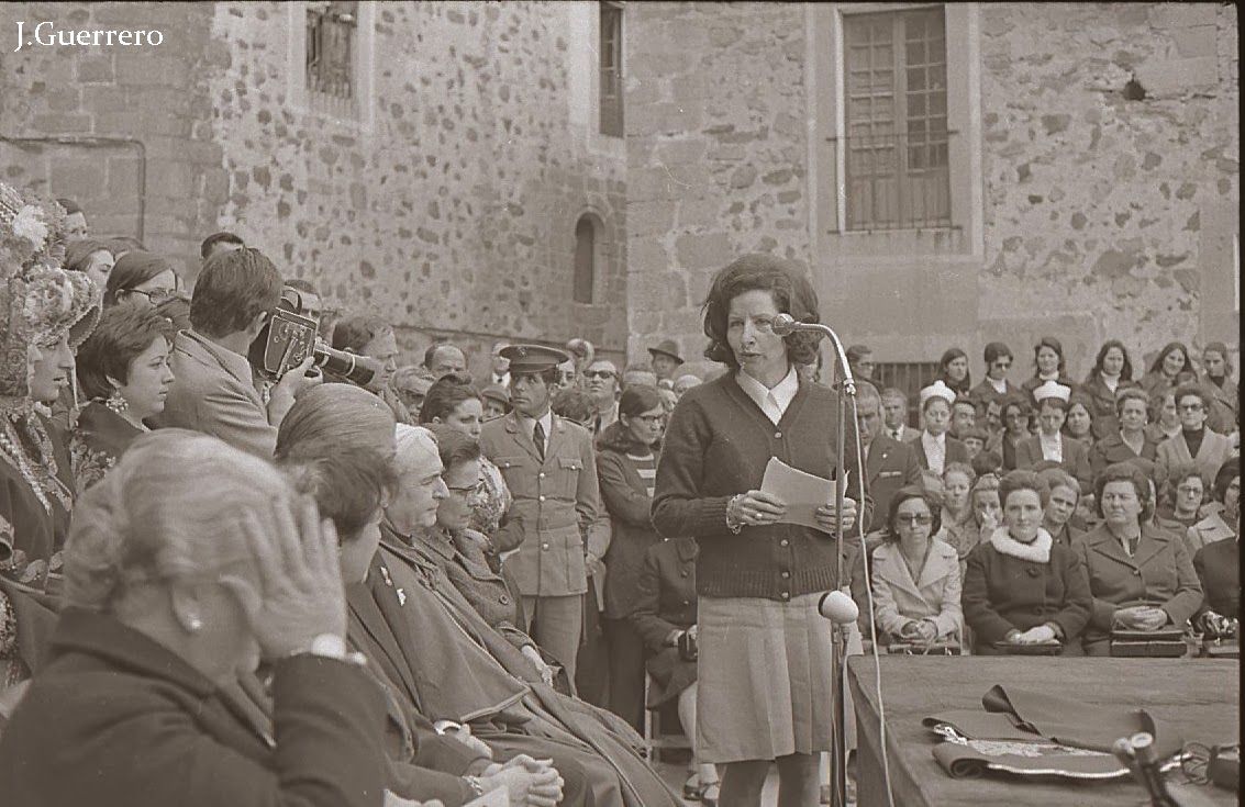 Acto de la Inauguración de la Residencia Femenina original