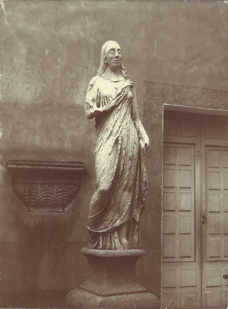 Estatua romana del Palacio de Mayoralgo