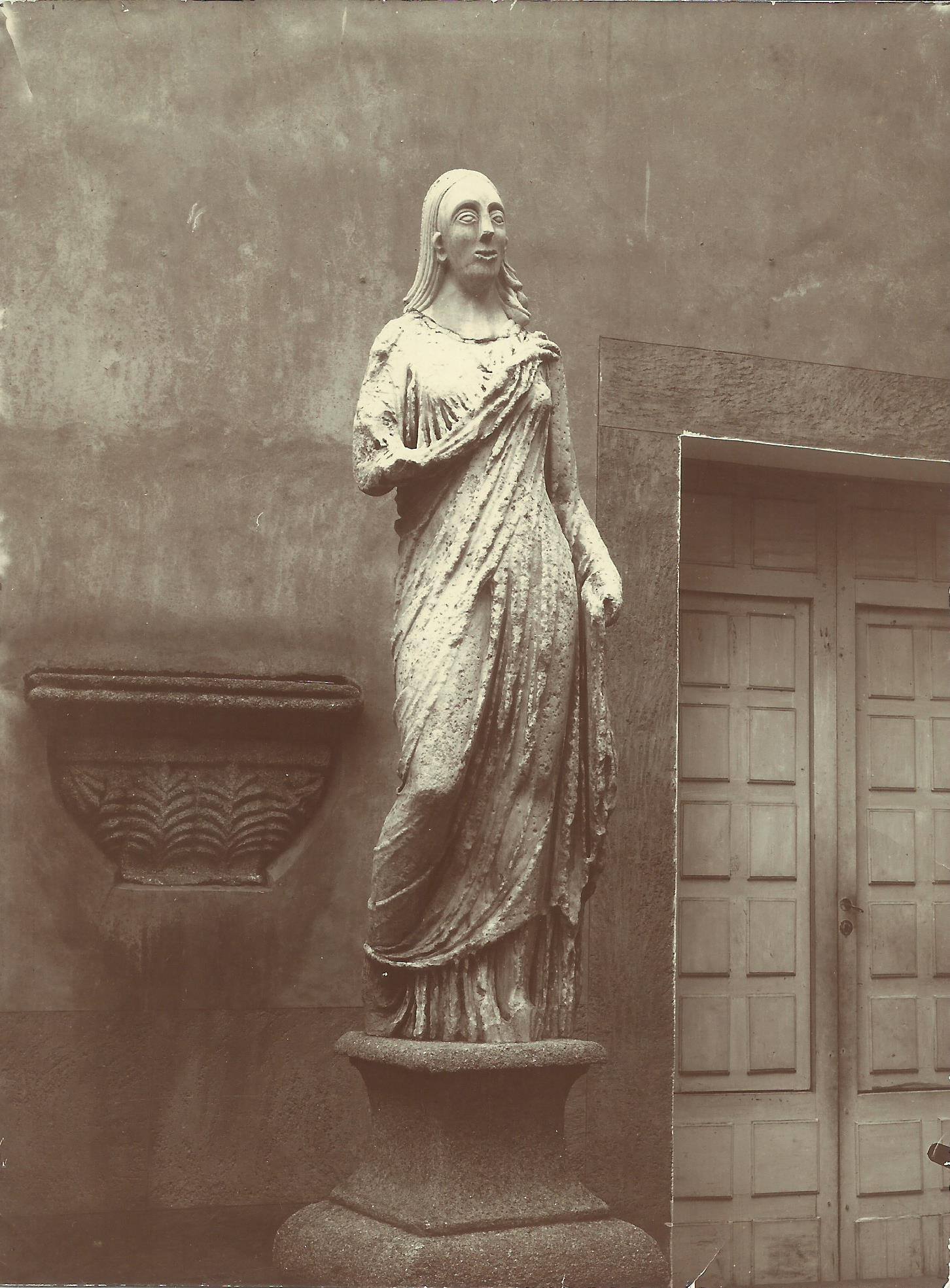 Estatua romana del Palacio de Mayoralgo