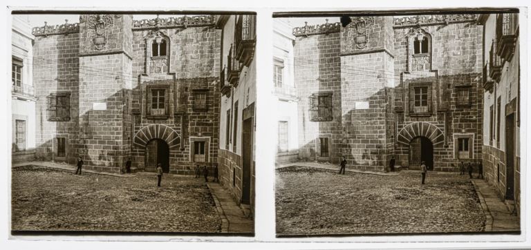 Fachada del Palacio de los Golfines de Abajo