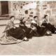 Mujeres posando para el fotógrafo