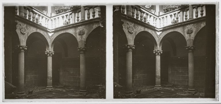 Patio de la casa de los Perero