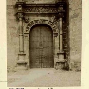 Portada de la Iglesia de San Mateo