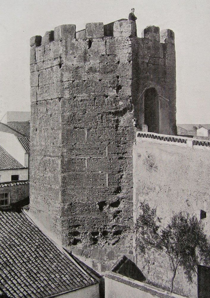 Torre Redonda o de La Mora