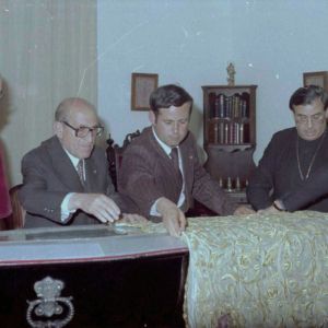 Velando el Cadaver del Obispo Don Manuel Llopis