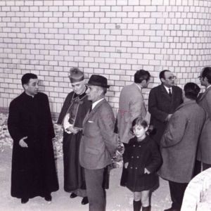Visita de Don Manuel Llopis a la Parroquia de Fátima