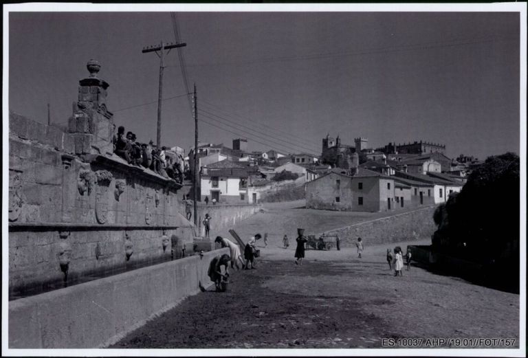 Aguadoras en el Pilar de San Francisco