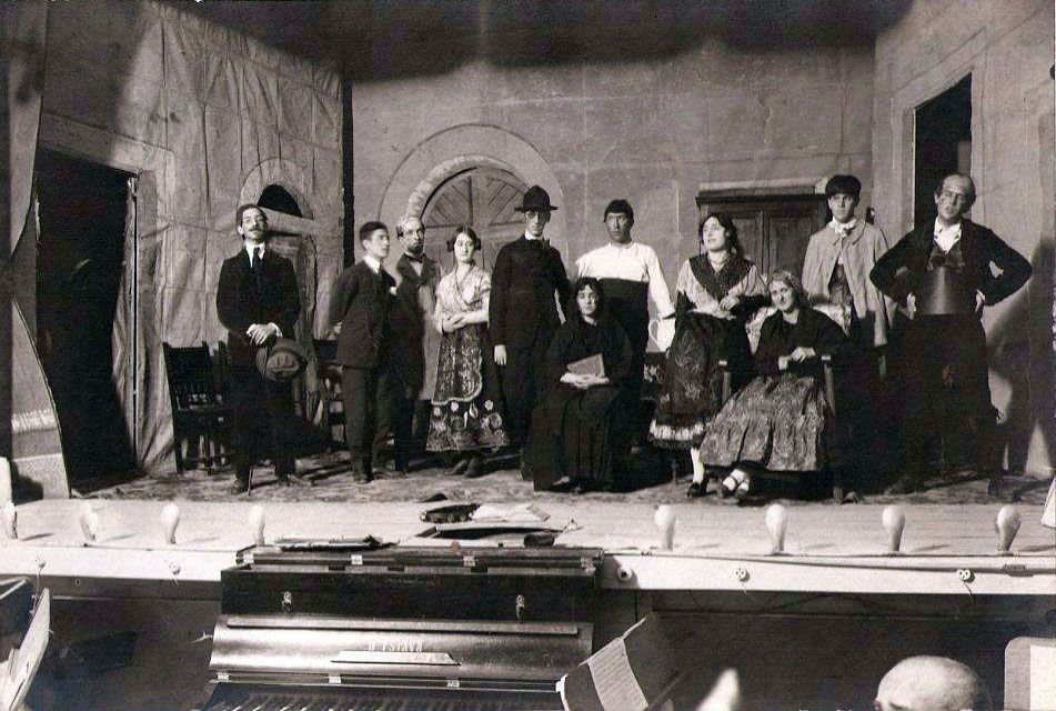 IX conde de Canilleros con su primo Miguel Lillo en una funcion teatral